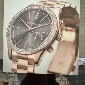 Michael Kors Rose Gold Timepiece